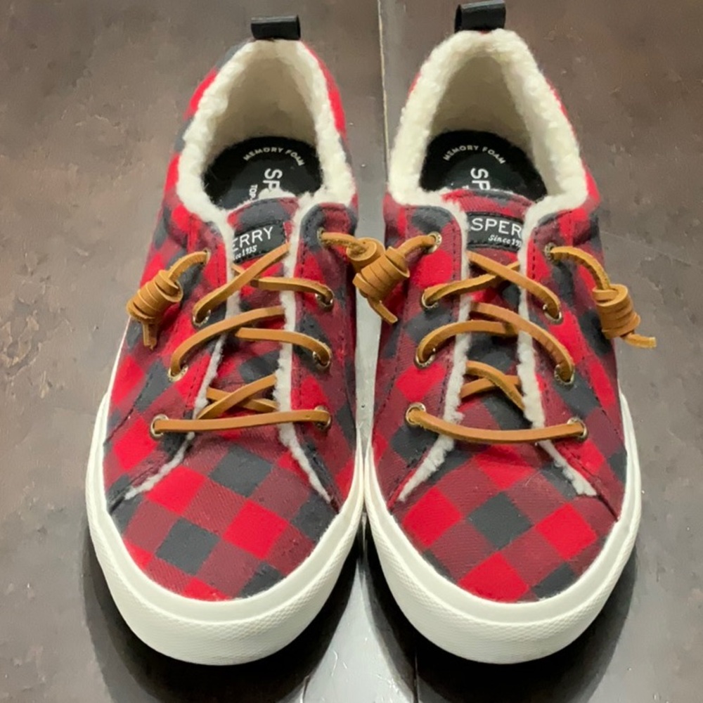 Great pair of Sperry Buffalo plaid sneakers with a faux fur lining.